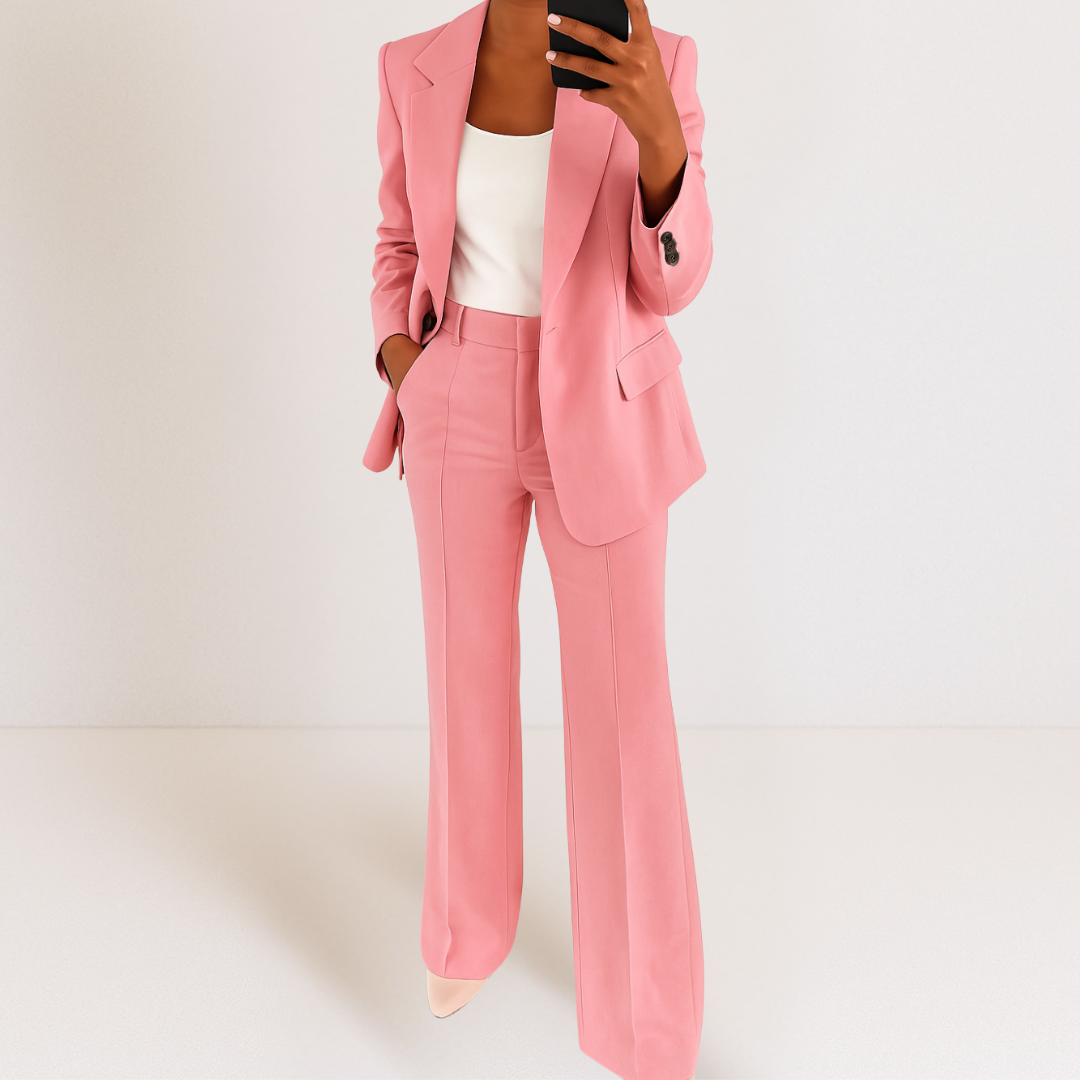 Claire™ — le tailleur deux-pièces qui inspire confiance