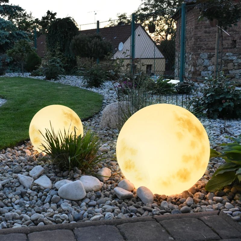 Lunara™ – Lampe de jardin en forme de lune