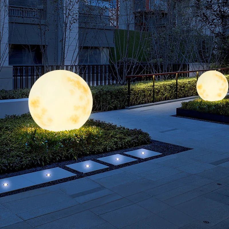 Lunara™ – Lampe de jardin en forme de lune