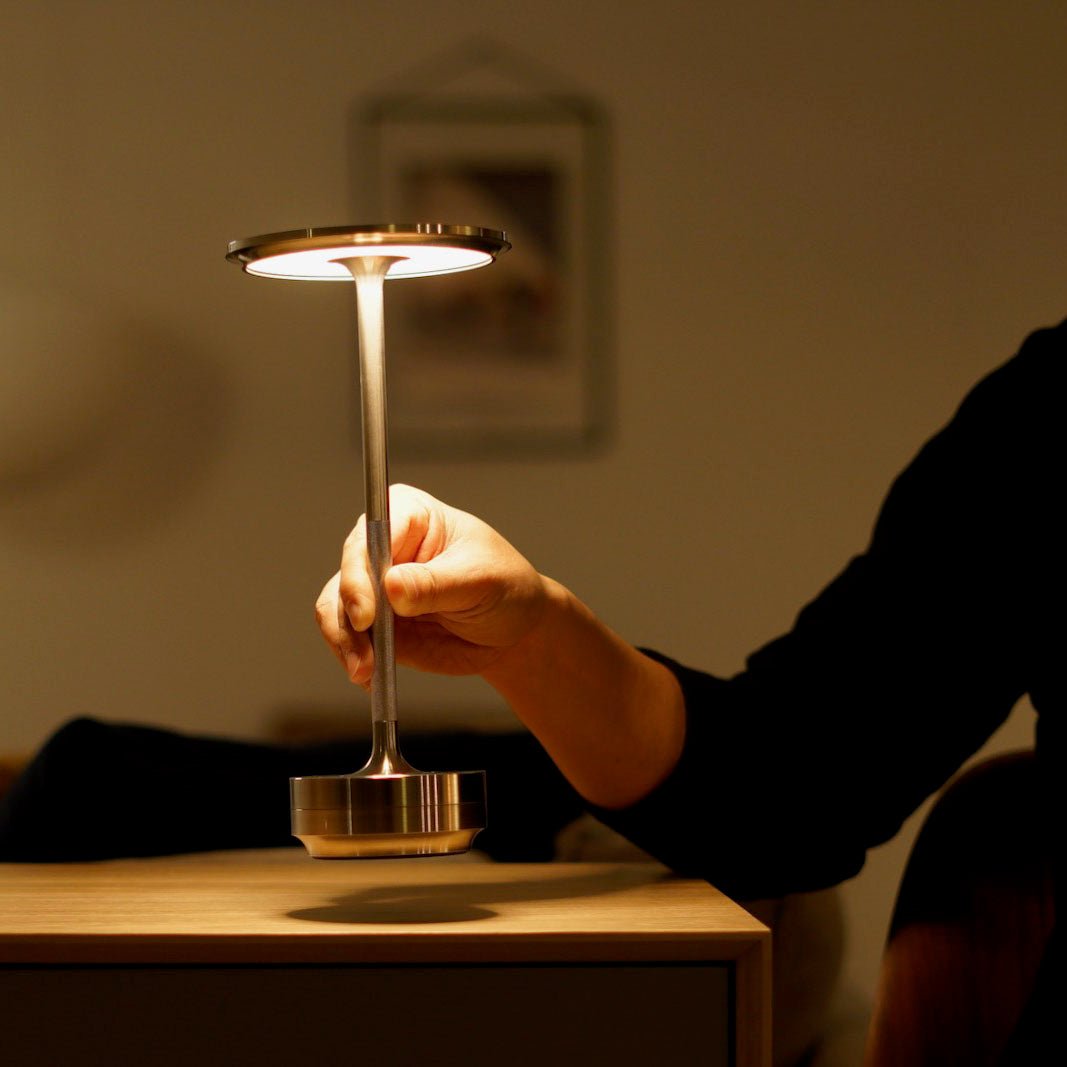 Retrovia™ – Lampe rétro de table tactile