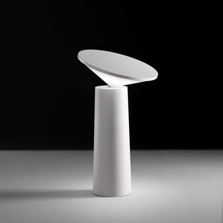 Eluma™ – Lampe de table moderne à intensité réglable
