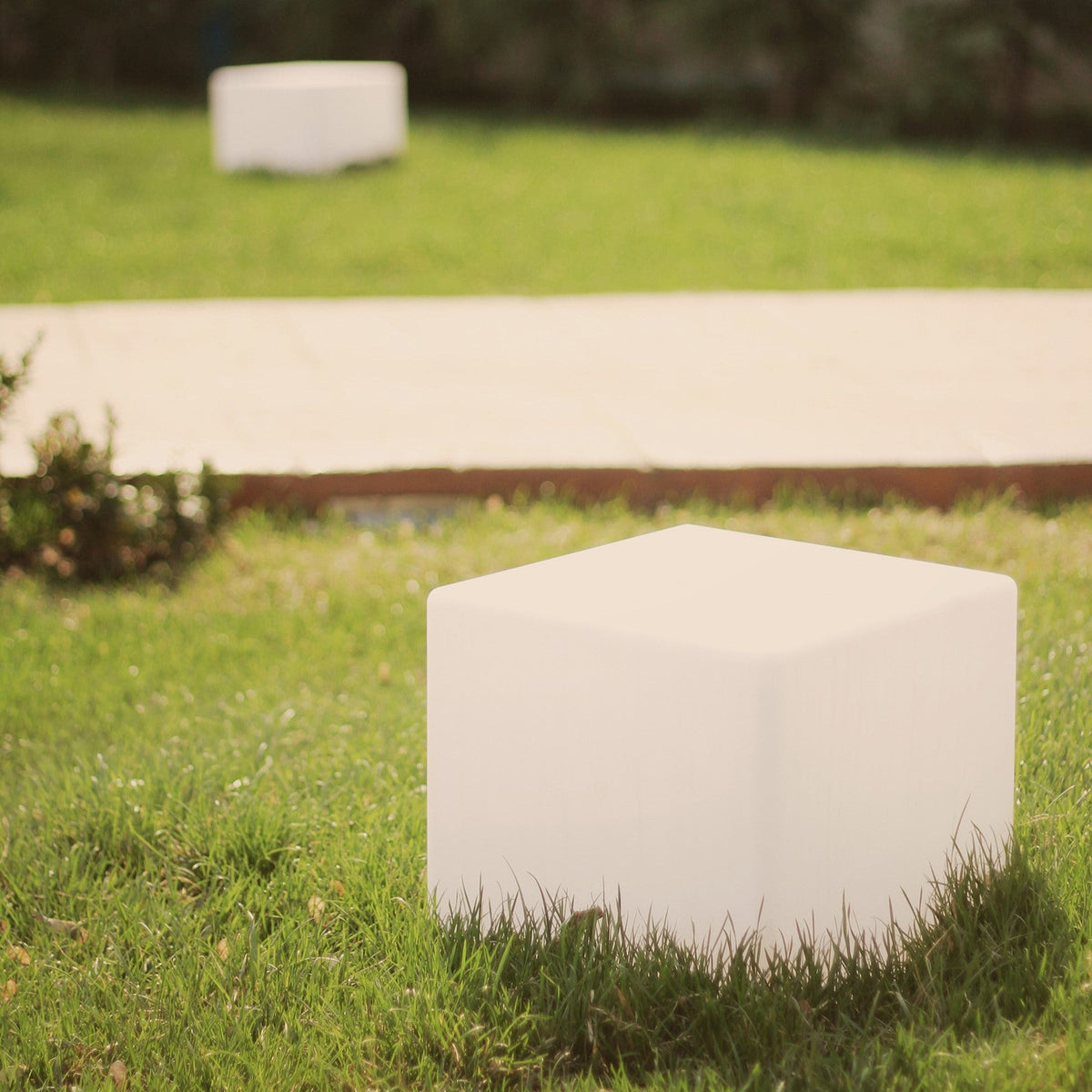 Cubelia™ – La lampe cube qui illumine vos soirées