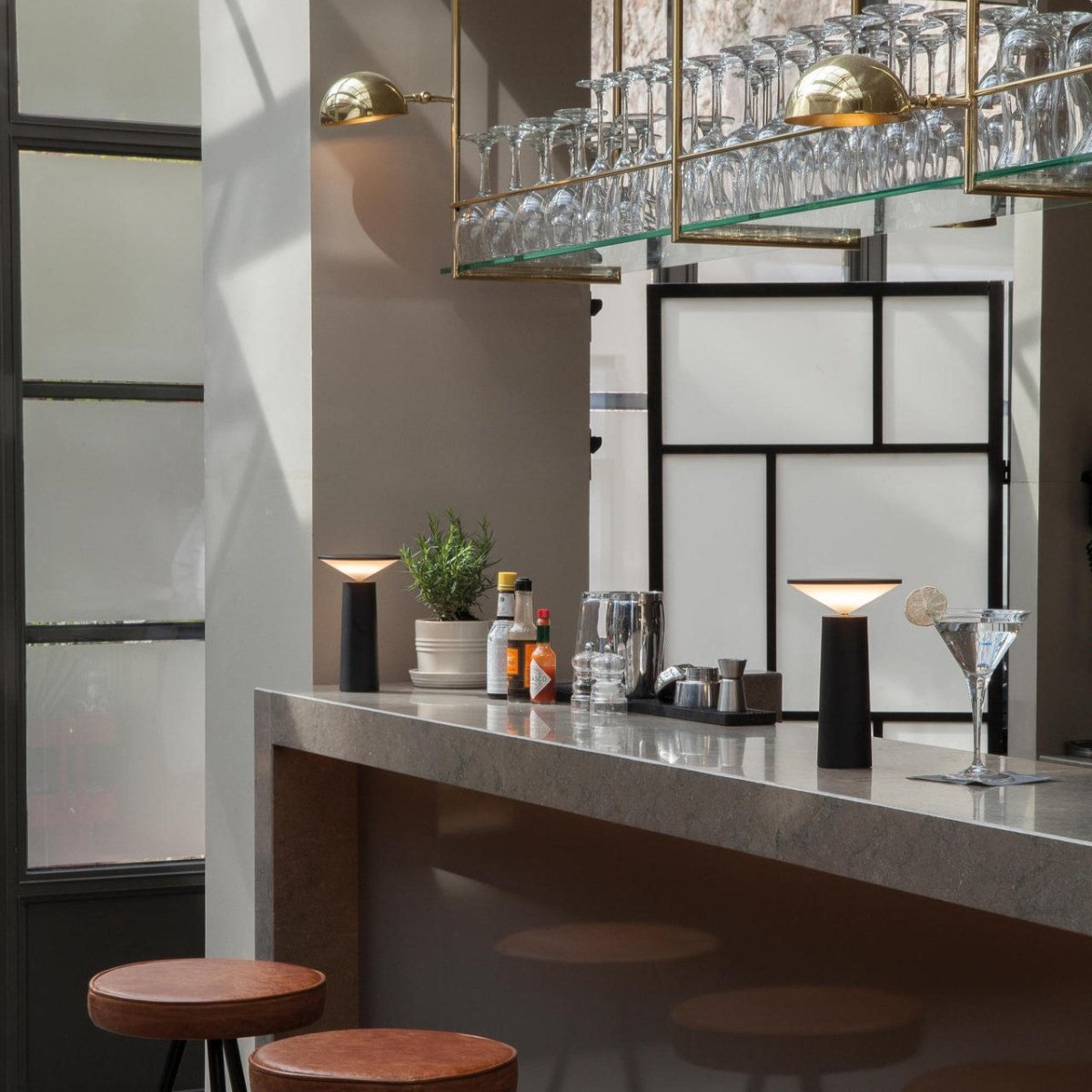 Eluma™ – Lampe de table moderne à intensité réglable