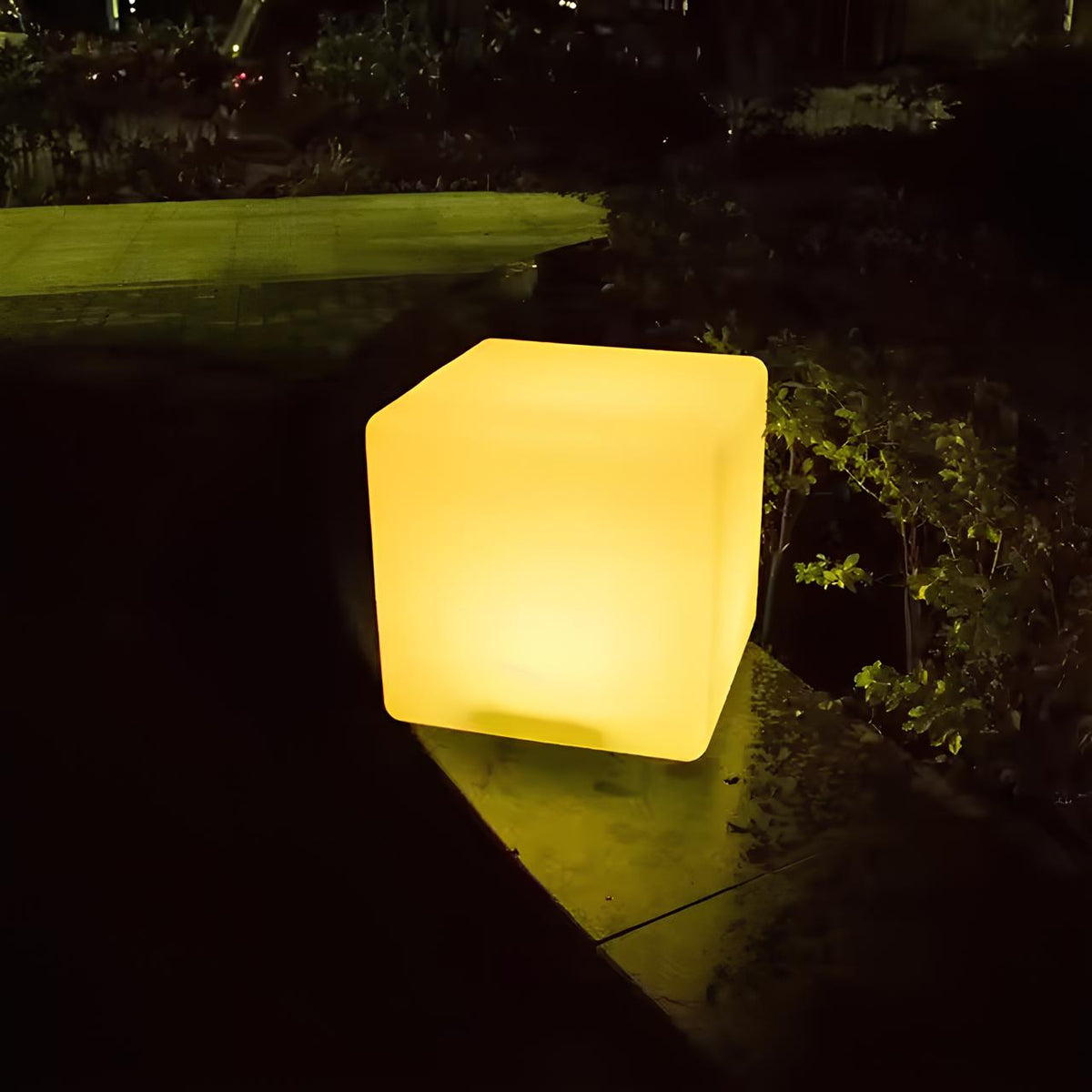 Cubelia™ – La lampe cube qui illumine vos soirées