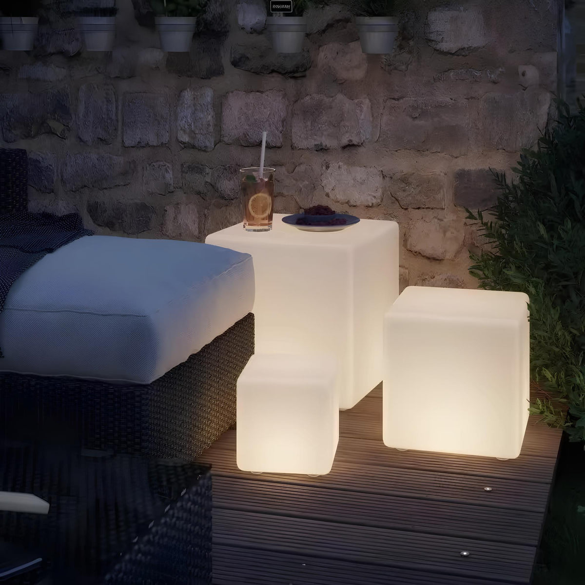 Cubelia™ – La lampe cube qui illumine vos soirées