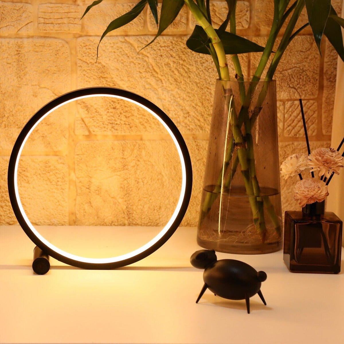 Halina™ – La lampe halo qui apaise vos soirées